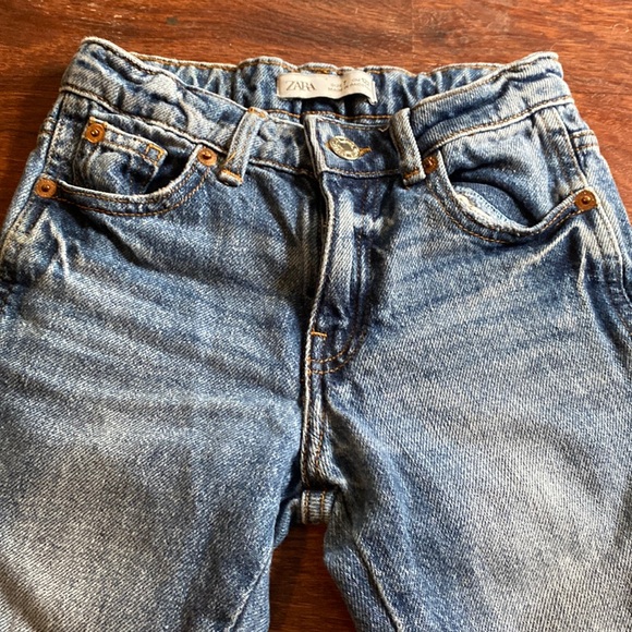 Zara Kids Stone Washed Blue Denim Jeans Bell Bottoms  Pants Size 7 - Picture 4 of 11